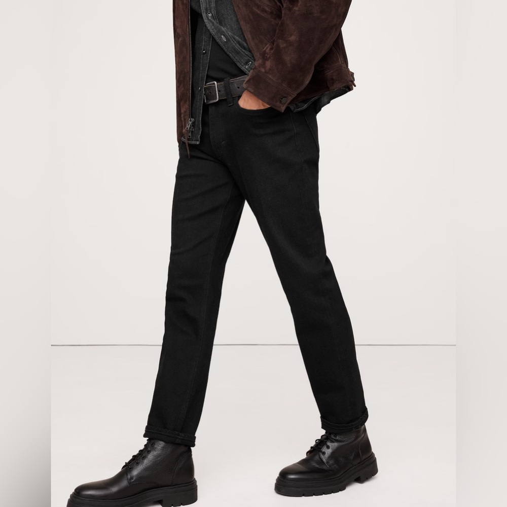 Banana Republic Men’s Traveler Jean Slim Fit 32x34 Black